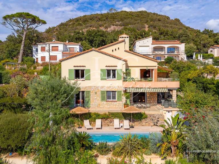 House Mandelieu-la-Napoule - 4 bedrooms - 140m²