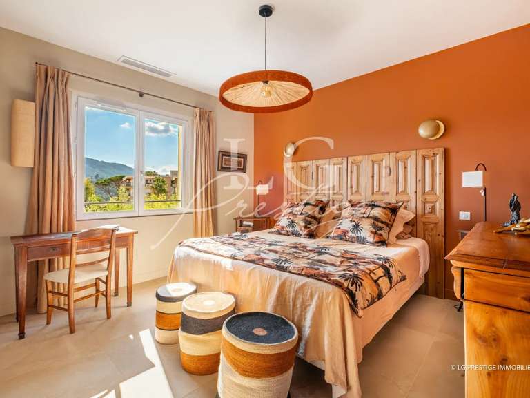 House Mandelieu-la-Napoule - 4 bedrooms - 140m²