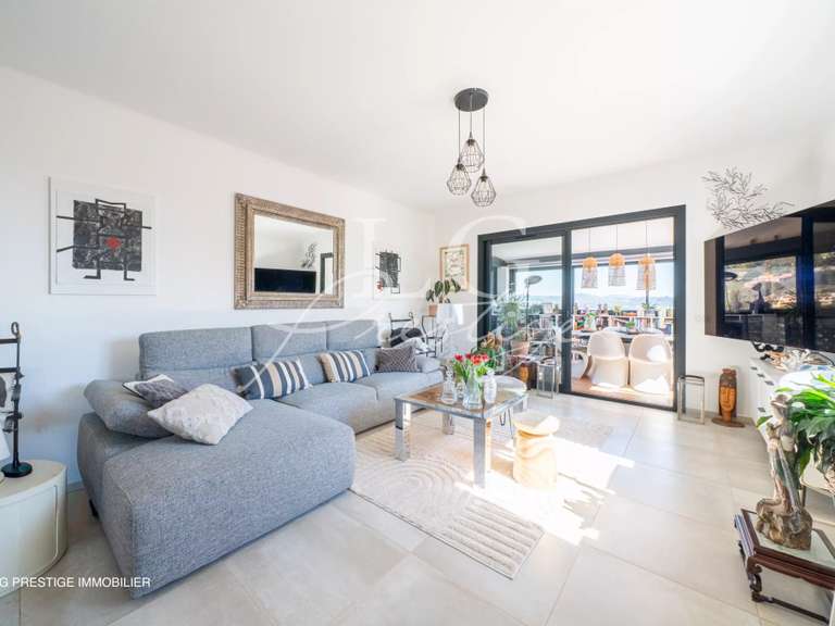 House Mandelieu-la-Napoule - 4 bedrooms - 175m²