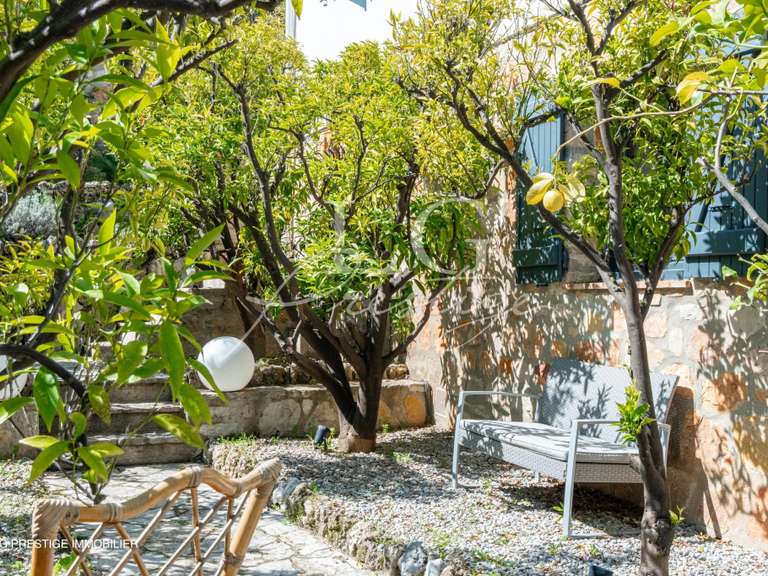 House Mandelieu-la-Napoule - 4 bedrooms - 175m²