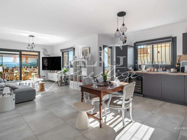 House Mandelieu-la-Napoule - 4 bedrooms - 175m²