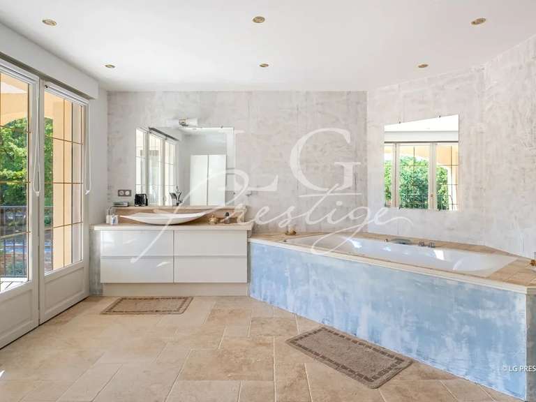 House Callian - 3 bedrooms - 200m²