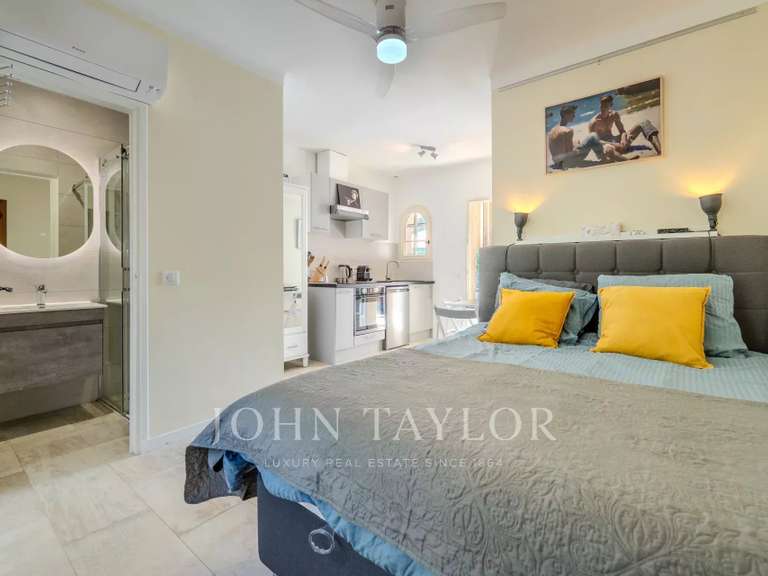 Maison Peymeinade - 8 chambres - 344m²