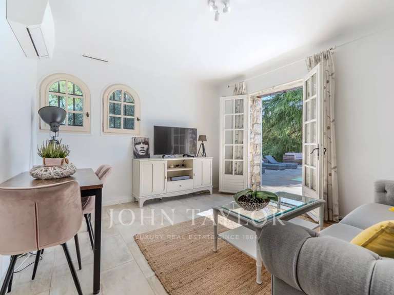 Maison Peymeinade - 8 chambres - 344m²