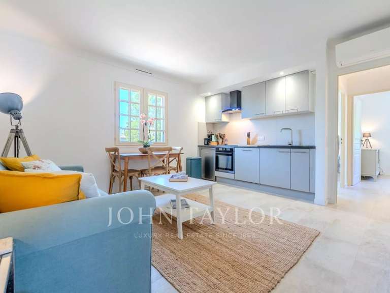 Maison Peymeinade - 8 chambres - 344m²