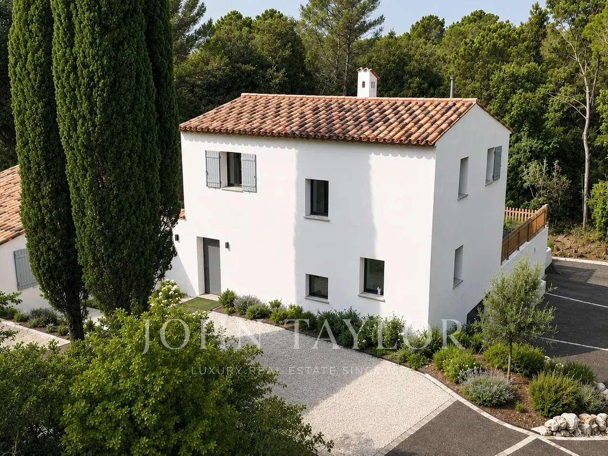 Maison Valbonne