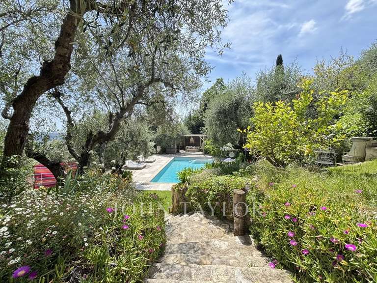 Maison Grasse - 4 chambres - 237m²