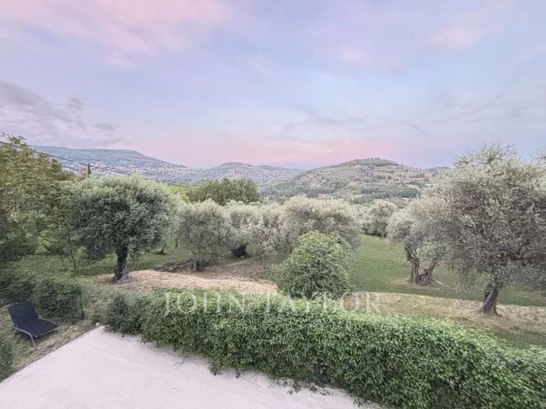 Maison Grasse - 4 chambres - 237m²