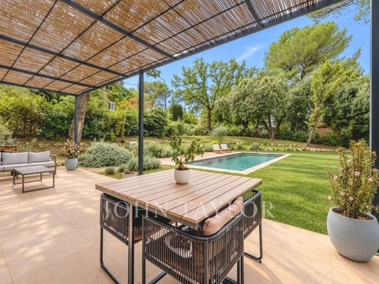 Maison Roquefort-les-Pins - 2 chambres - 72m²