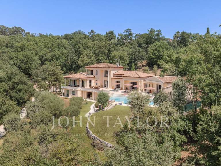 House Châteauneuf-Grasse - 5 bedrooms - 314m²