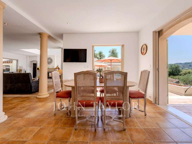 House Châteauneuf-Grasse - 5 bedrooms - 314m²