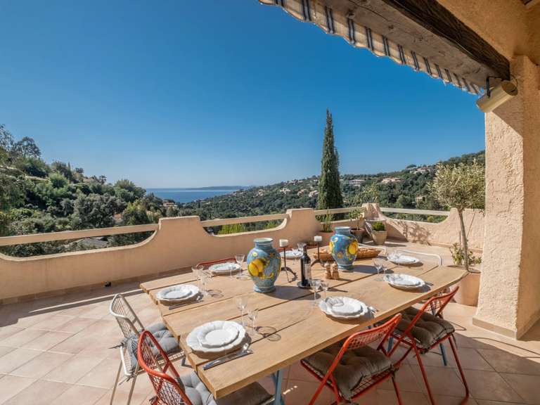 Maison Les issambres - 4 chambres - 205m²