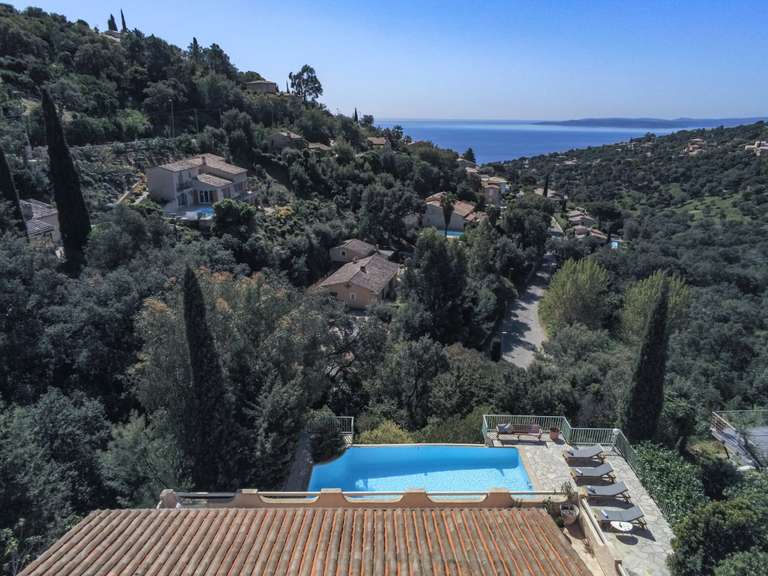 Maison Les issambres - 4 chambres - 205m²