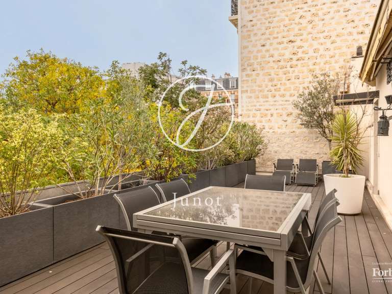 Maison Courbevoie - 6 chambres - 376m²