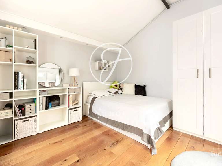 Maison Courbevoie - 6 chambres - 376m²