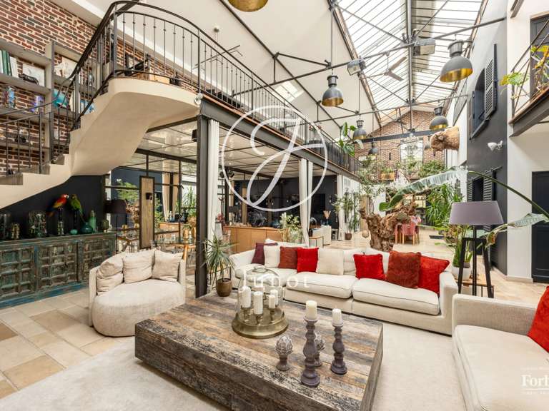Maison Courbevoie - 6 chambres - 376m²