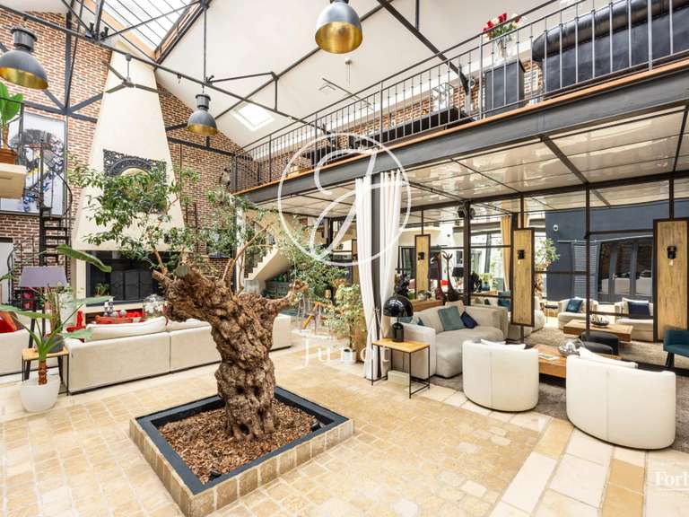 Maison Courbevoie - 6 chambres - 376m²