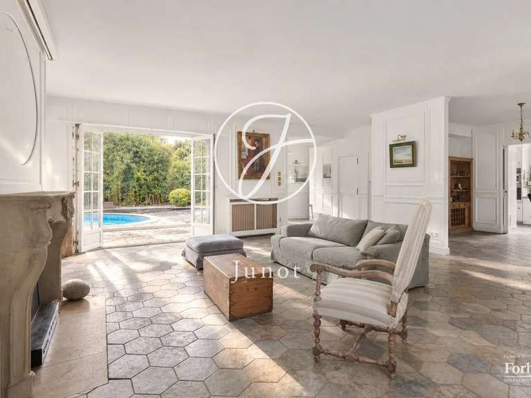 Maison Marnes-la-Coquette - 5 chambres - 330m²