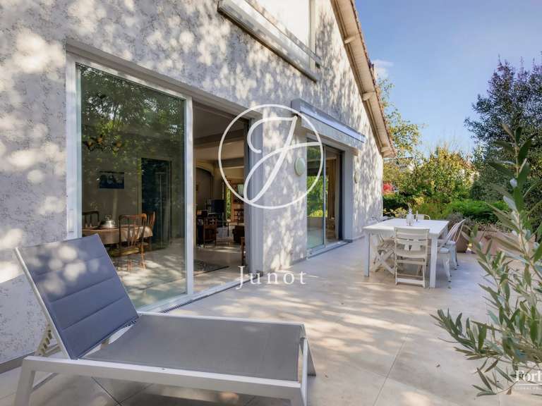 Maison Vaucresson - 5 chambres - 178m²