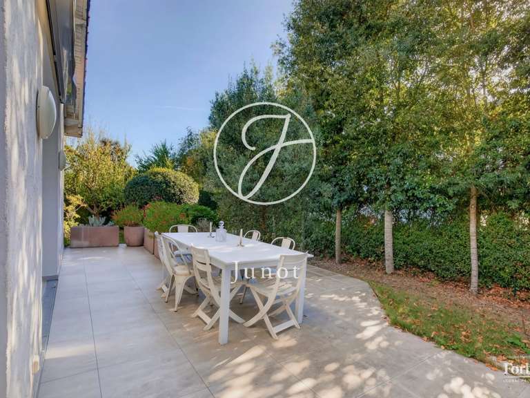 Maison Vaucresson - 5 chambres - 178m²