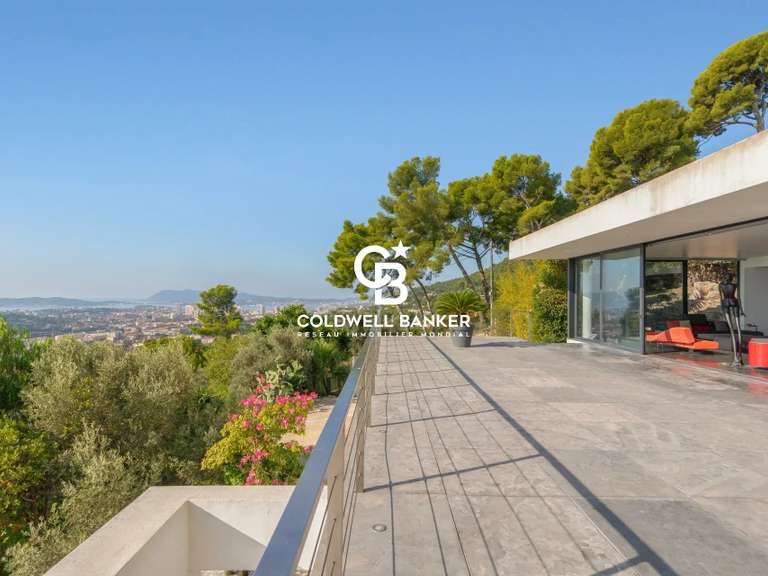 House Toulon - 3 bedrooms - 318m²
