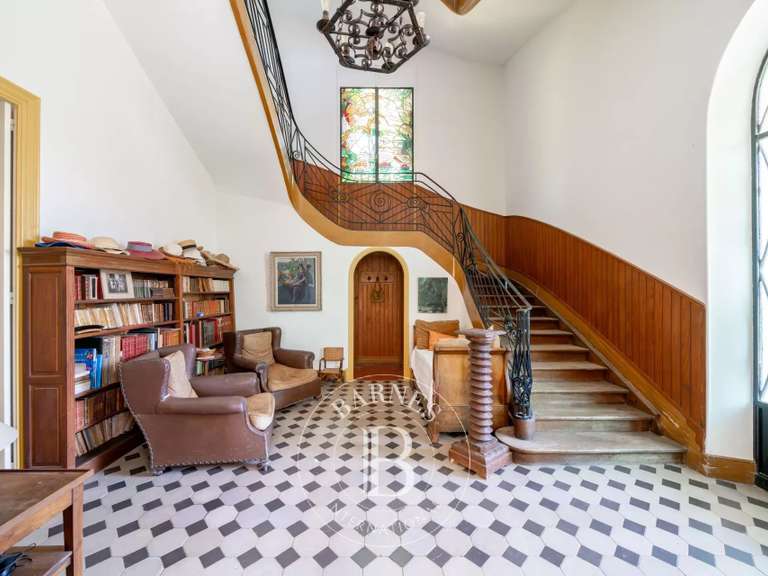 Maison Saint-Raphaël - 7 chambres - 435m²