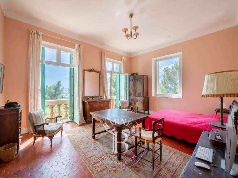 Maison Saint-Raphaël - 7 chambres - 435m²