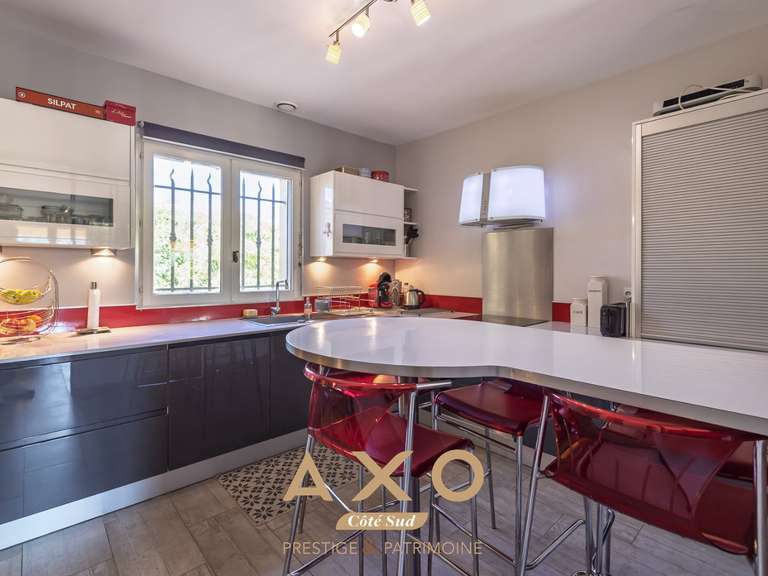 Maison Éguilles - 4 chambres - 168m²