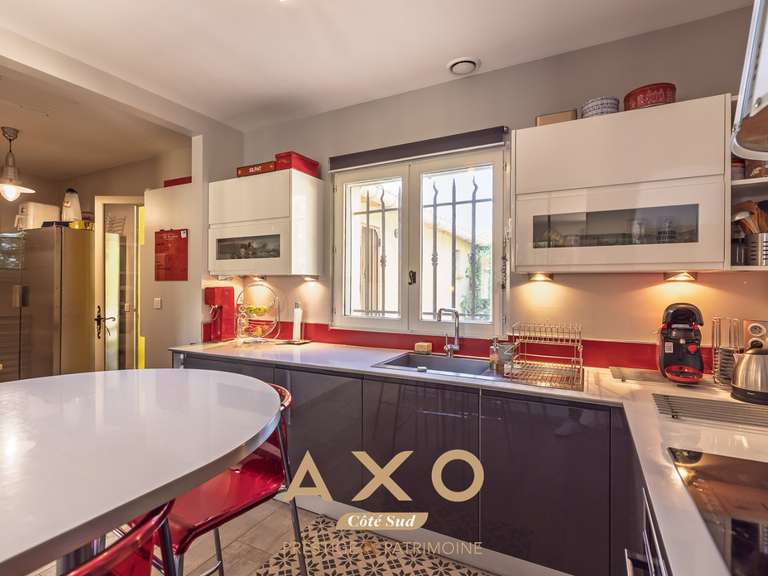 Maison Éguilles - 4 chambres - 168m²