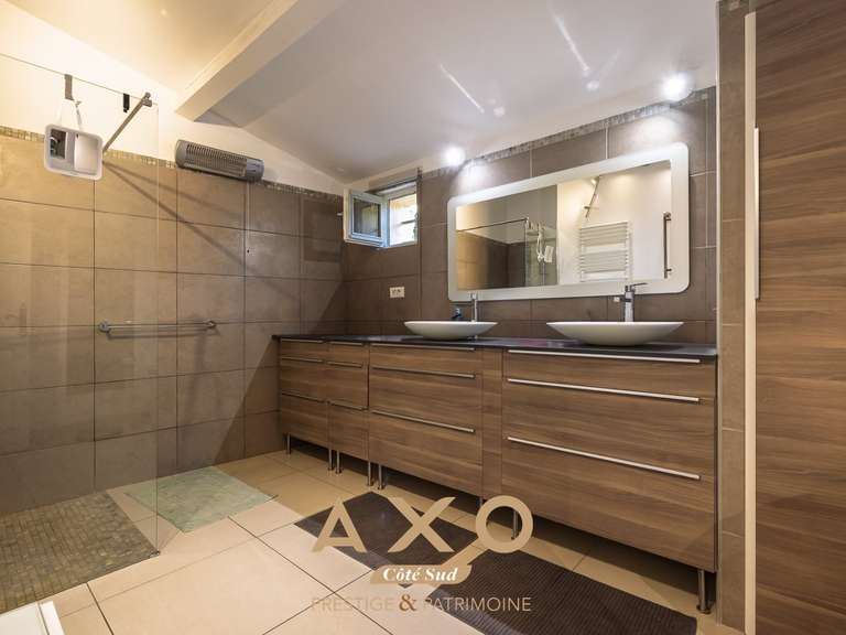 Maison Éguilles - 4 chambres - 168m²