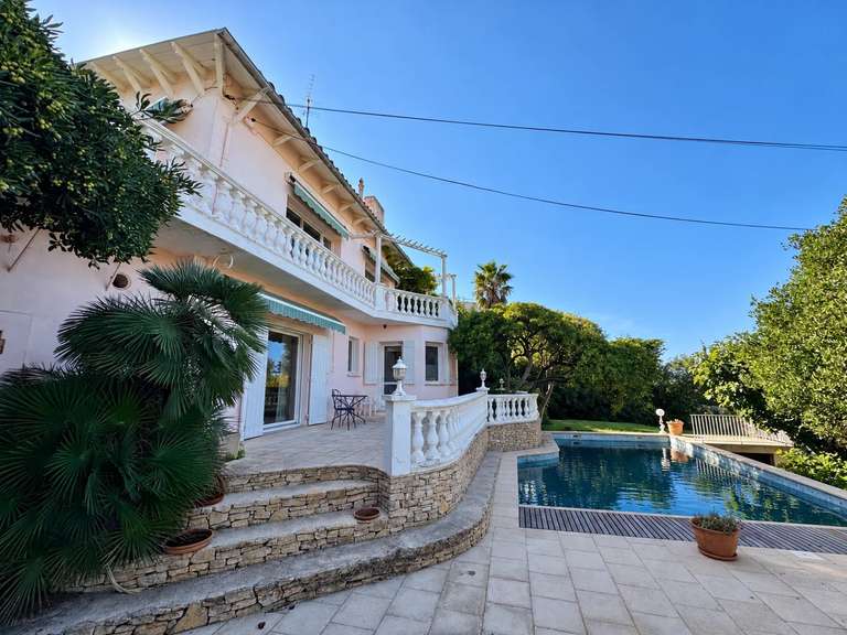 Maison Marseille 7e - 3 chambres - 163m²