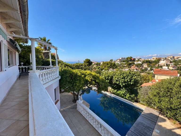 Maison Marseille 7e - 3 chambres - 163m²