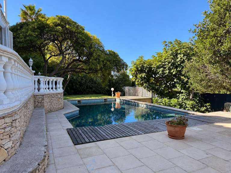 Maison Marseille 7e - 3 chambres - 163m²