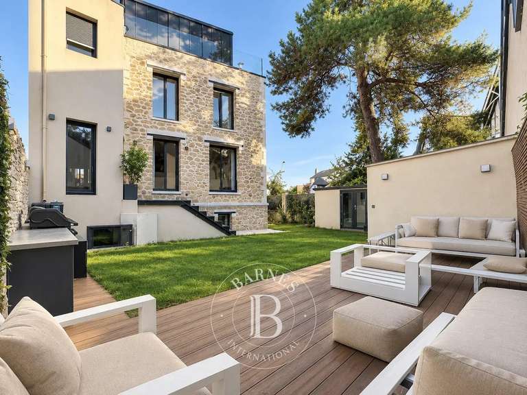 Maison Saint-Maur-des-Fossés - 4 chambres - 254m²