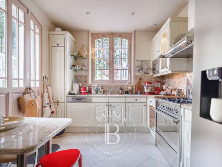 Maison Saint-Maur-des-Fossés - 5 chambres - 200m²