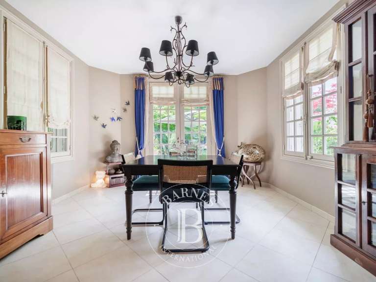 Maison Saint-Maur-des-Fossés - 5 chambres - 200m²