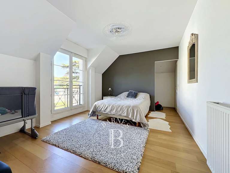 Maison Saint-Maur-des-Fossés - 4 chambres - 236m²