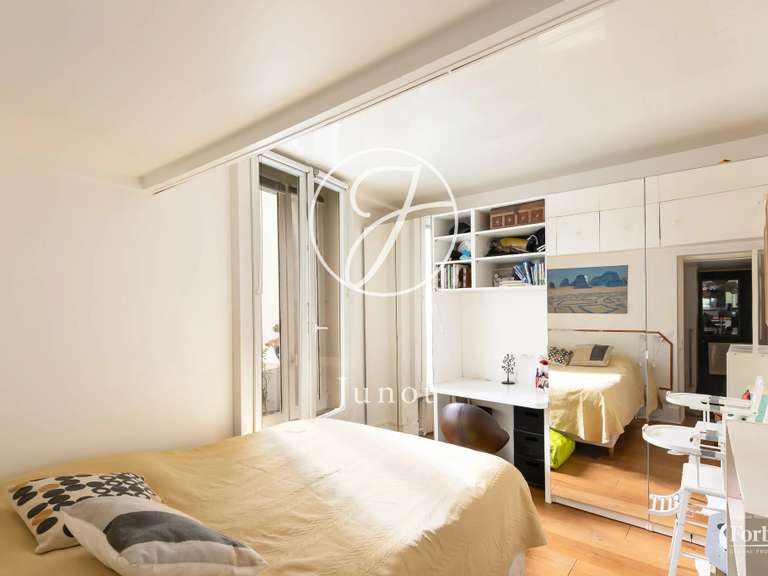 Maison Paris 18e - 4 chambres - 161m²