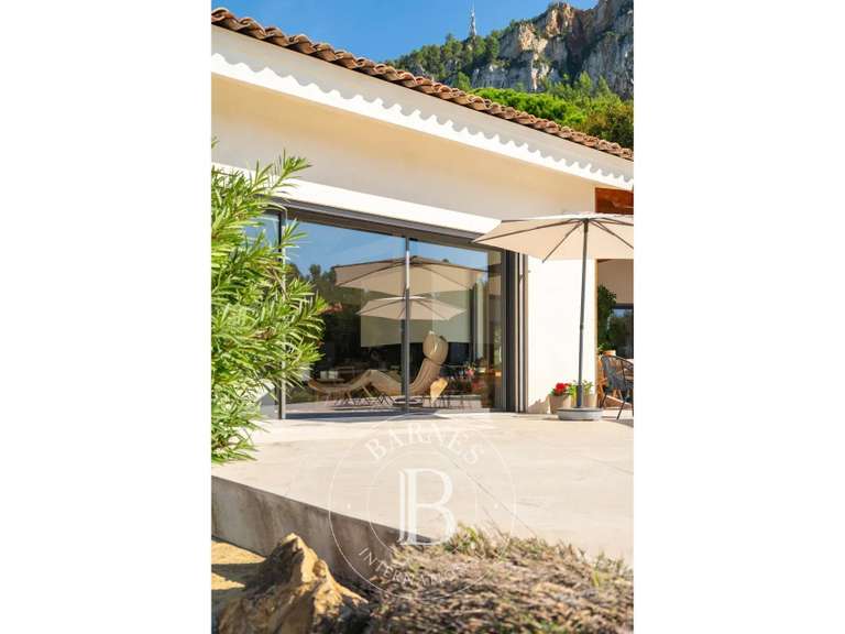 Maison Cassis - 5 chambres - 251m²