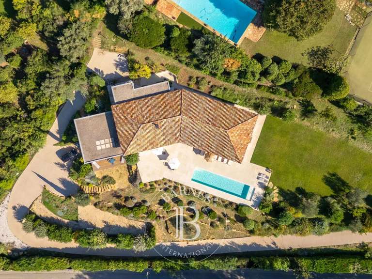 Maison Cassis - 5 chambres - 251m²