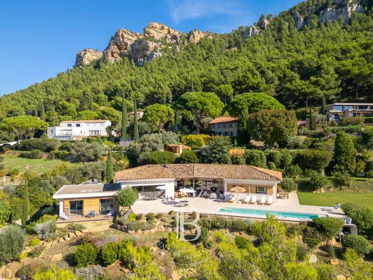 Maison Cassis - 5 chambres - 251m²