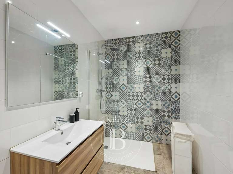 Maison Roquevaire - 4 chambres - 230m²