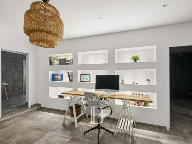 Maison Roquevaire - 4 chambres - 230m²