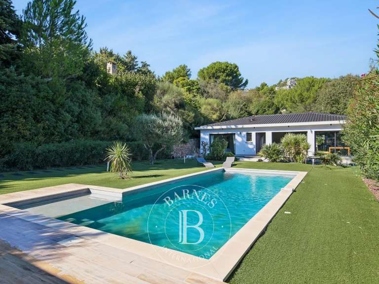 Maison Roquevaire - 4 chambres - 230m²