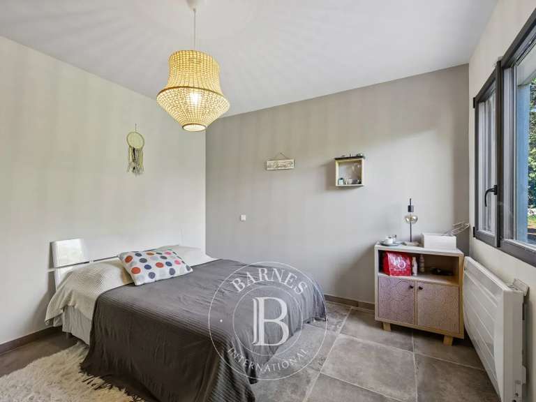 Maison Roquevaire - 4 chambres - 230m²