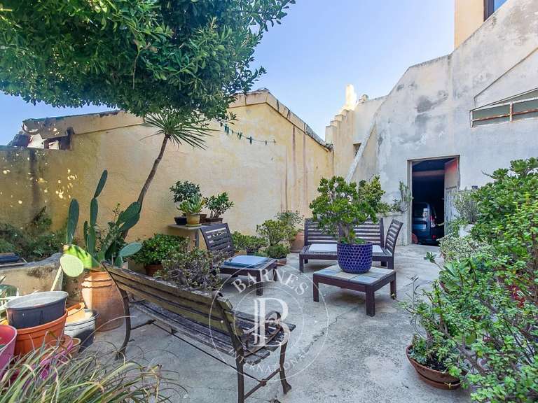 Maison Marseille 8e - 2 chambres - 180m²