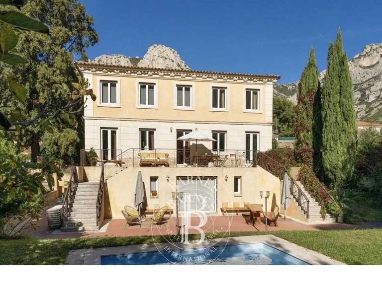Maison Marseille 9e - 4 chambres - 314m²