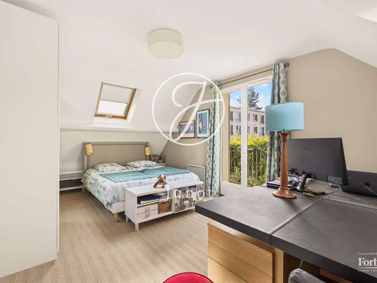 Maison Versailles - 6 chambres - 225m²