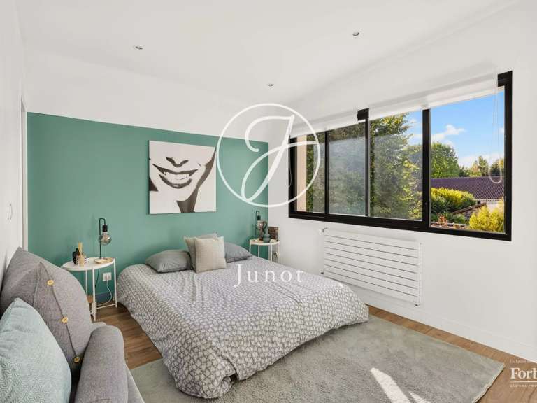 Maison Croissy-sur-Seine - 5 chambres - 159m²