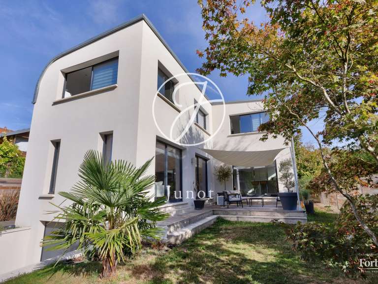 Maison Croissy-sur-Seine - 5 chambres - 159m²